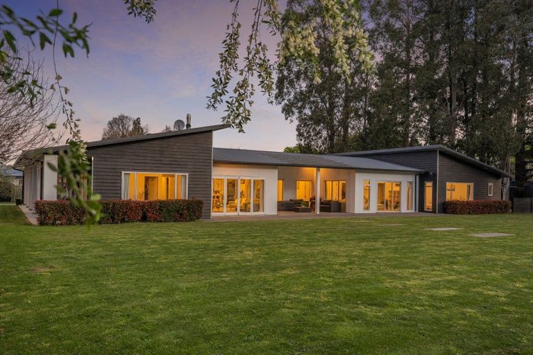 Photo of property in 26 Cotter Street, Greytown, 5712