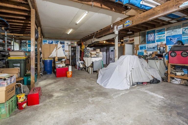 Photo of property in 26 Awaruku Road, Torbay, Auckland, 0630