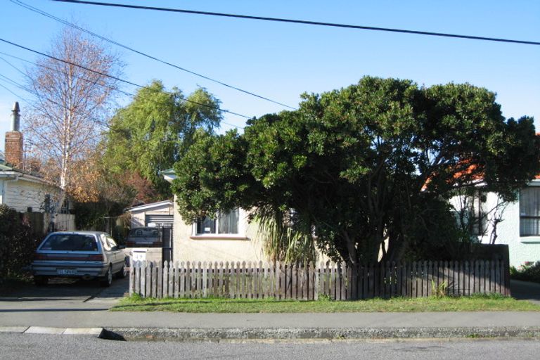 Photo of property in 49 Palmers Road, New Brighton, Christchurch, 8083