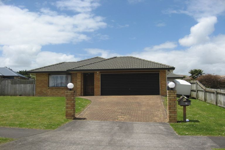 Photo of property in 15 Wai Iti Place, Clendon Park, Auckland, 2103