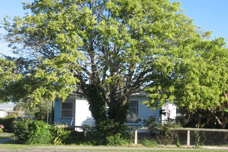 Photo of property in 19 De Lautour Road, Kaiti, Gisborne, 4010