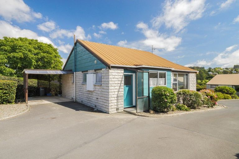 Photo of property in 2a Rennie Street, Green Island, Dunedin, 9018