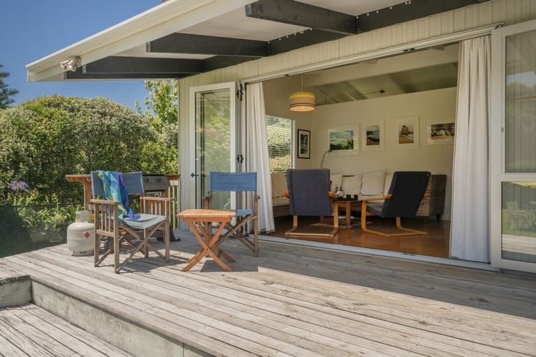 Photo of property in 13 Wigmore Crescent, Hahei, Whitianga, 3591