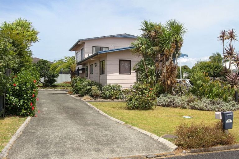 Photo of property in 46 Taihiki Road, Clarks Beach, 2122