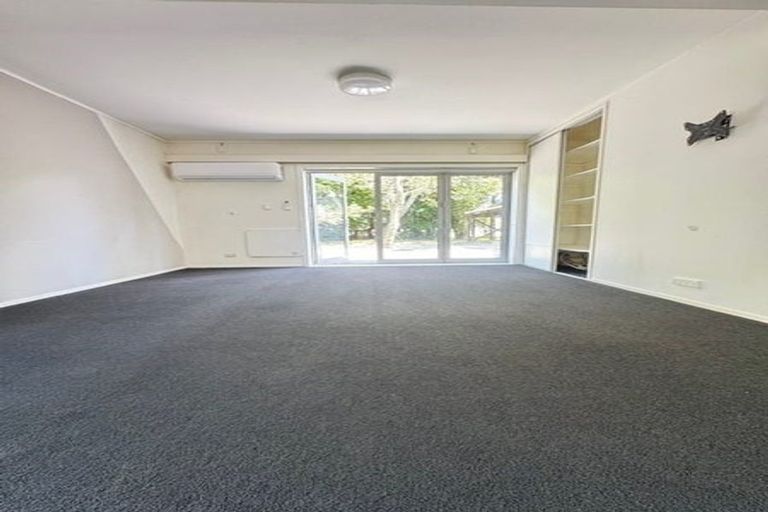 Photo of property in 31 Burns Lane, Kumeu, 0892