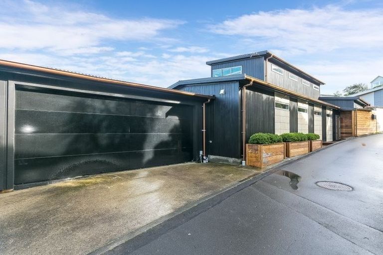 Photo of property in 8 Captain Edward Daniell Drive, Ngaio, Wellington, 6035
