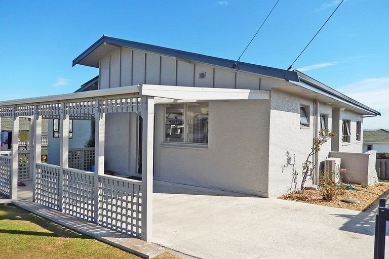 Photo of property in 9 Selwyn Street, South Hill, Oamaru, 9400