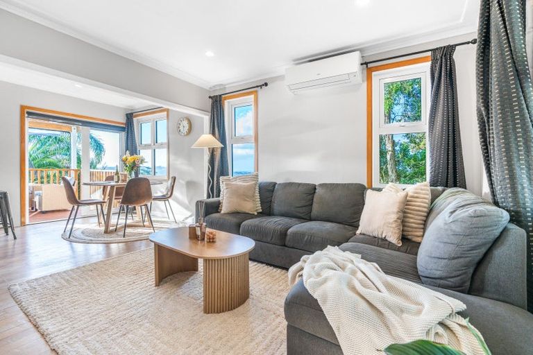 Photo of property in 269 Forest Hill Road, Waiatarua, Auckland, 0612