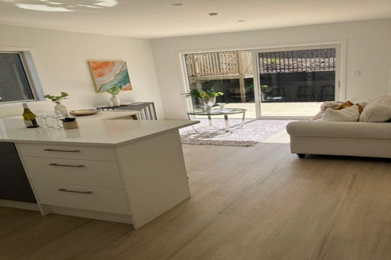 Photo of property in 7 Kopu Road, Orewa, 0931
