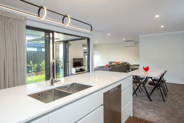 Photo of property in 33 Oakdale Grove, Richmond, 7020