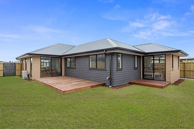 Photo of property in 58 Skibbereen Drive, Halswell, Christchurch, 8025