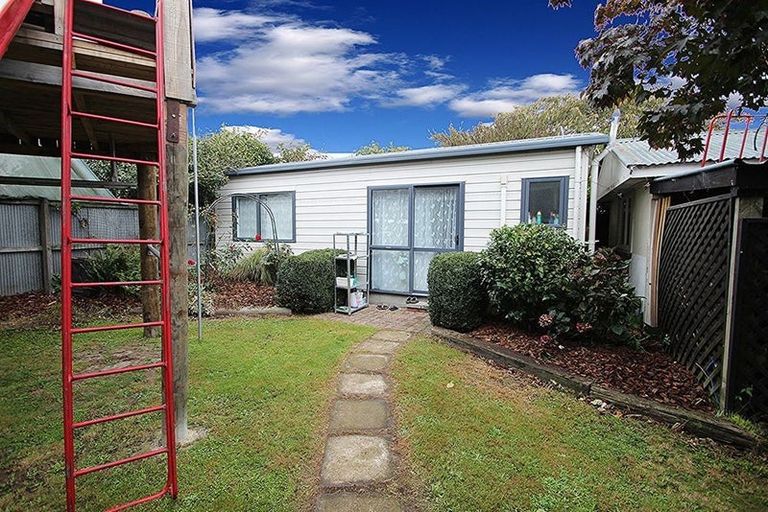 Photo of property in 9 Mappleton Avenue, Burnside, Christchurch, 8053