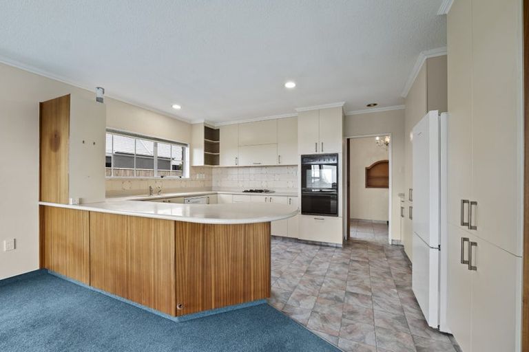 Photo of property in 140 Parklands Avenue, Bell Block, New Plymouth, 4312