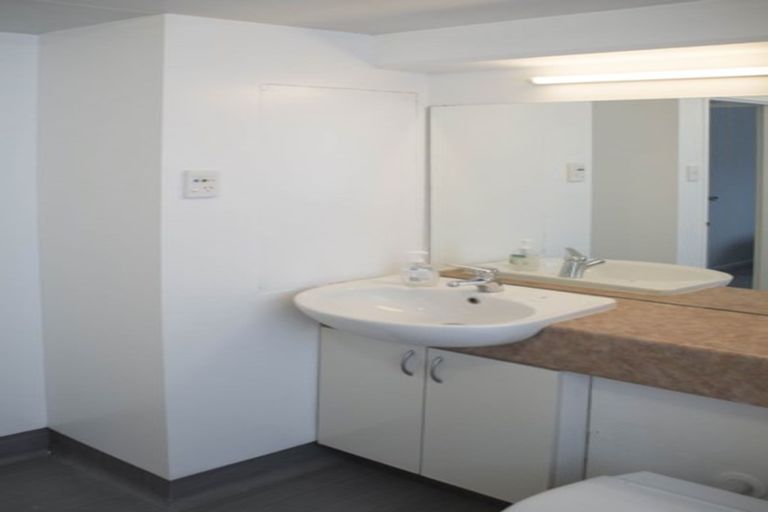 Photo of property in 11-41/54 Hill Street, Thorndon, Wellington, 6011