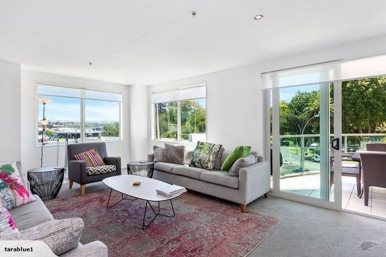 Photo of property in 1/6d Durham Street, Tauranga, 3110