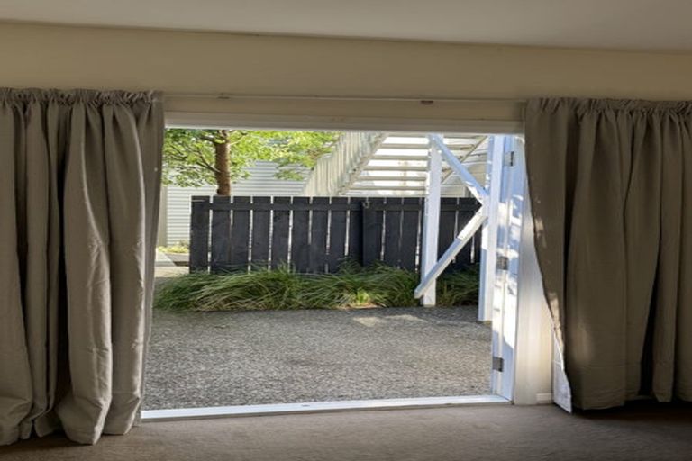 Photo of property in 3/83 Austin Street, Mount Victoria, Wellington, 6011