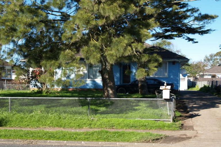Photo of property in 13 Hokianga Street, Mangere East, Auckland, 2024