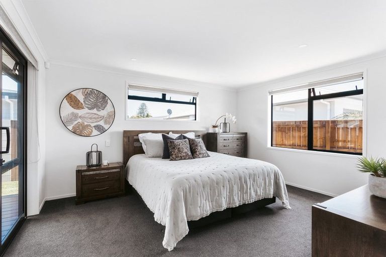 Photo of property in 2 Kotare Drive, Coastlands, Whakatane, 3120