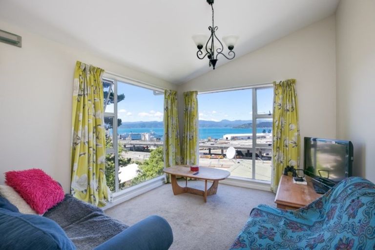 Photo of property in 1 Sar Street, Wadestown, Wellington, 6012