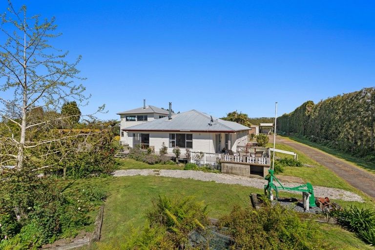 Photo of property in 424 East Bank Road, Edgecumbe, Whakatane, 3193