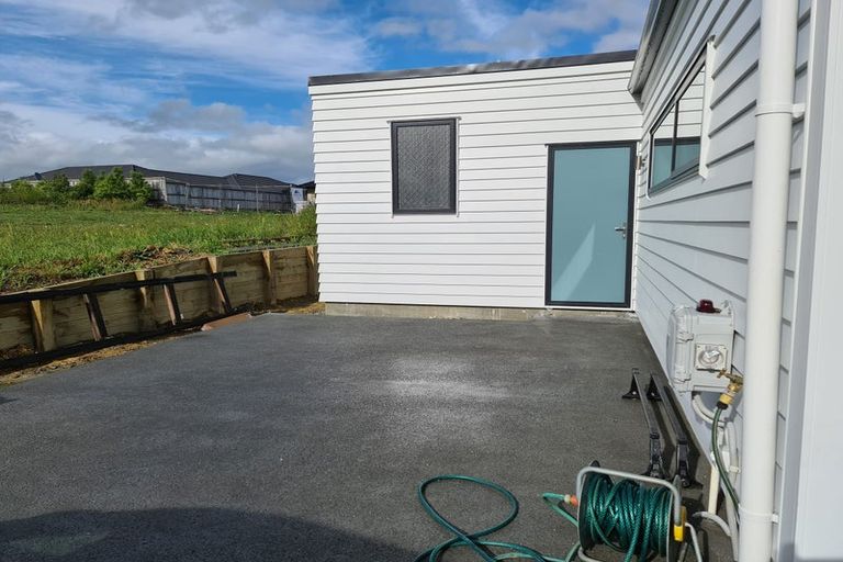 Photo of property in 68 Riverhead Point Drive, Riverhead, 0820