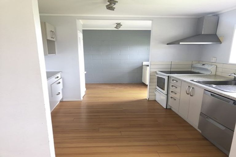 Photo of property in 2/21 Roysfield Lane, Sunnyhills, Auckland, 2010