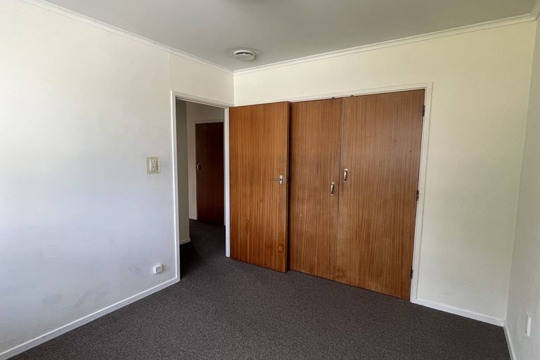 Photo of property in 1/35 Rangitoto Terrace, Milford, Auckland, 0620