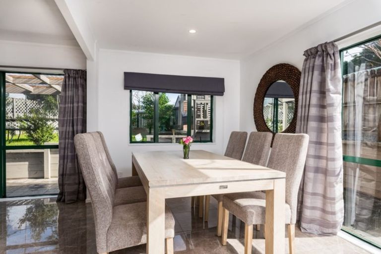 Photo of property in 1/9 Barcroft Place, Clendon Park, Auckland, 2103