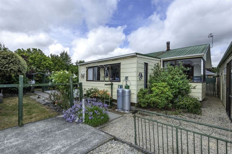 Photo of property in 1 Leeston Road, Springston, 7616