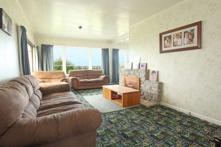 Photo of property in 122 Tuhikaramea Road, Dinsdale, Hamilton, 3204