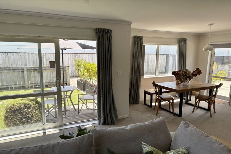 Photo of property in 2/77 Main Road, Wainuiomata, Lower Hutt, 5014