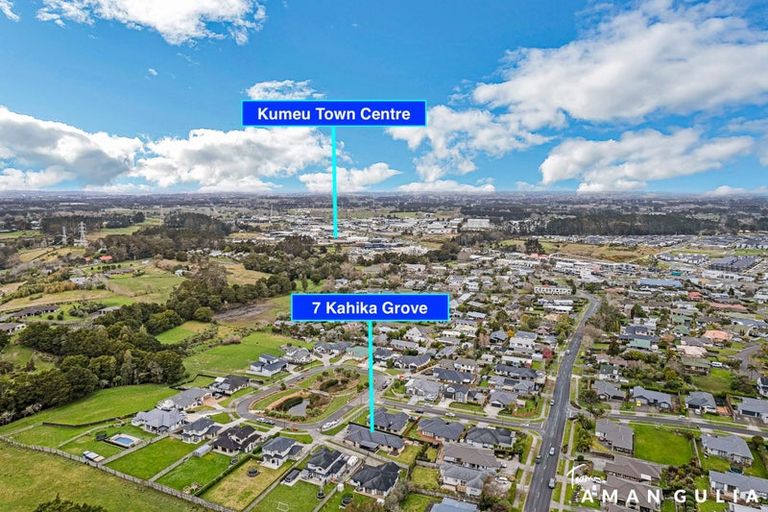 Photo of property in 7 Kahika Grove, Huapai, Kumeu, 0810