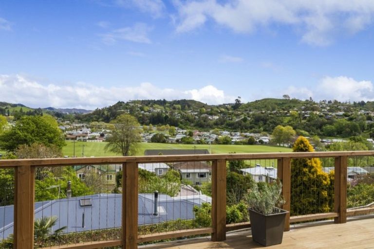 Photo of property in 32 Tipahi Street, Nelson South, Nelson, 7010