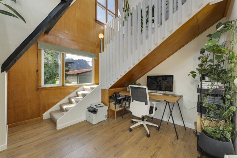 Photo of property in 696 Peninsula Road, Kelvin Heights, Queenstown, 9300