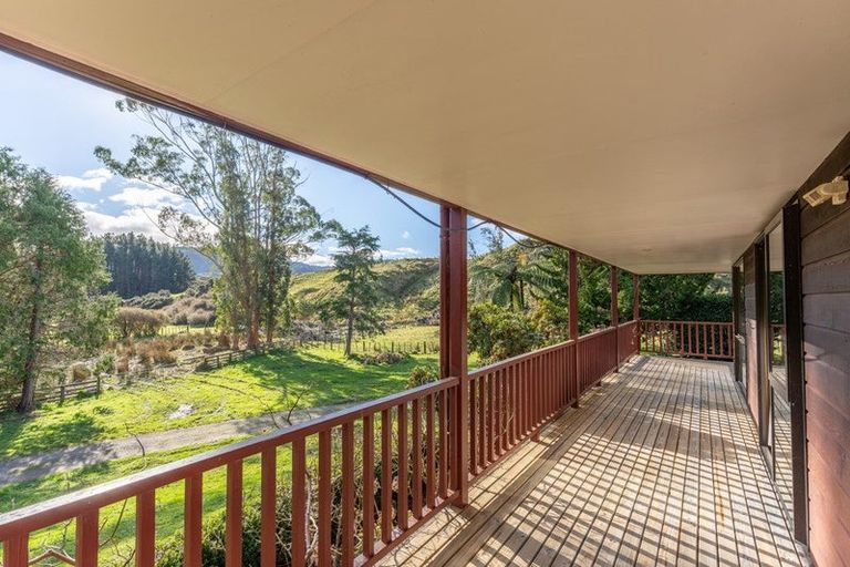 Photo of property in 139 Rangiora Road, Reikorangi, Waikanae, 5391
