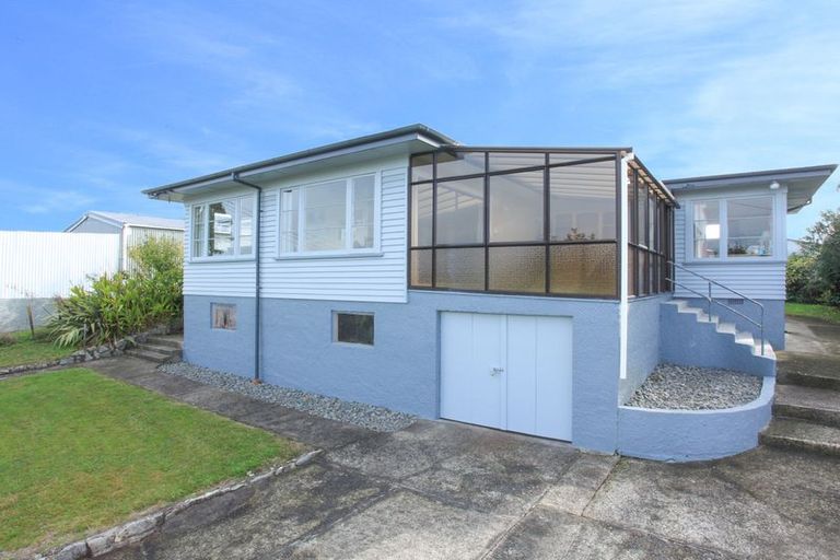 Photo of property in 122 Tuhikaramea Road, Dinsdale, Hamilton, 3204