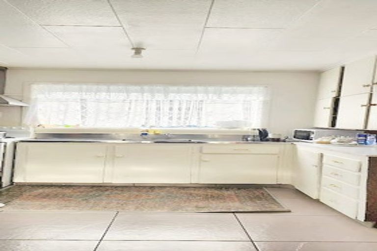 Photo of property in 533 Massey Road, Mangere, Auckland, 2022