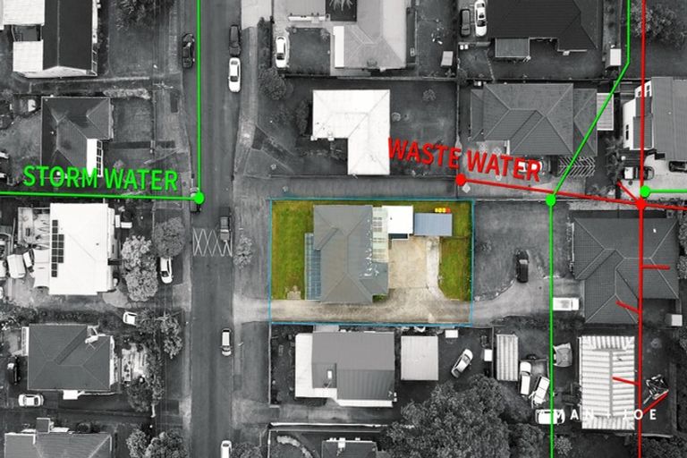 Photo of property in 22 Netherlands Avenue, Kelston, Auckland, 0602