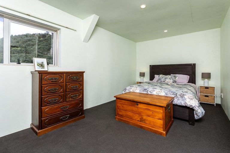 Photo of property in 38b Pipitiwai Drive, Helensville, Kaukapakapa, 0871