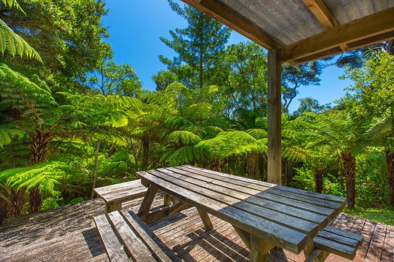 Photo of property in 22 Te Tuhi Road, Raglan, 3297