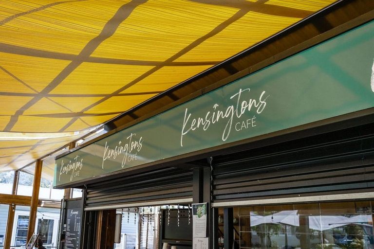 Photo of property in 72 Landmark Terrace, Orewa, 0931