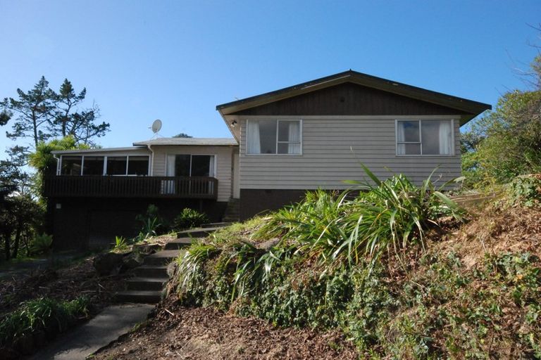 Photo of property in 58 Sunnyside Road, Sunnyvale, Auckland, 0612