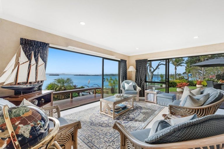 Photo of property in 26 Stevenson Way, Cockle Bay, Auckland, 2014