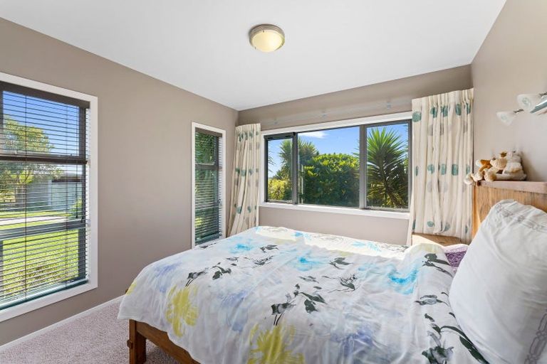 Photo of property in 191 Harakeke Road, Te Horo, Otaki, 5581