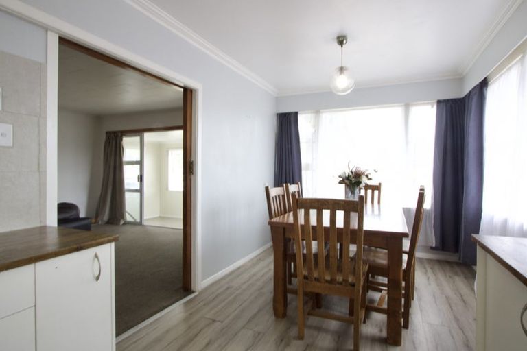 Photo of property in 15 Barrett Road, Whalers Gate, New Plymouth, 4310