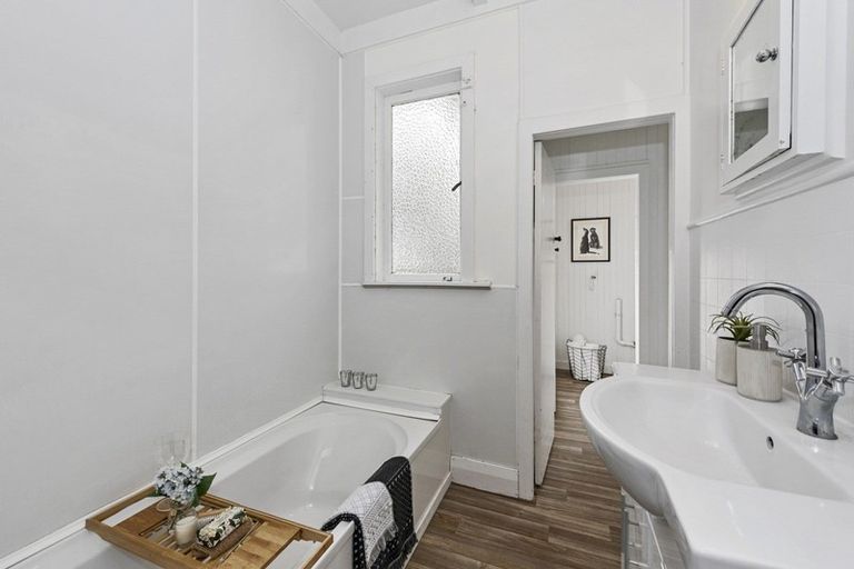 Photo of property in 6 Park Terrace, Hamilton Central, Hamilton, 3204