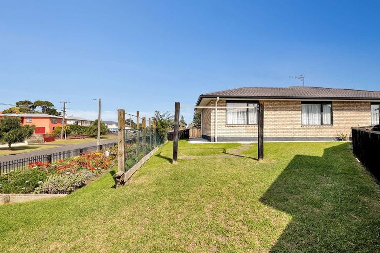Photo of property in 2 Burns Street, Springvale, Whanganui, 4501