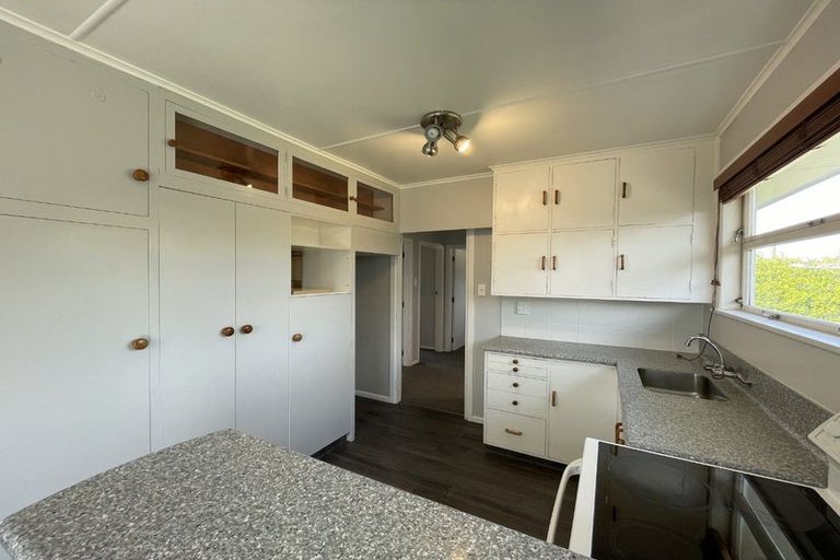 Photo of property in 2 Bennett Place, Onekawa, Napier, 4110