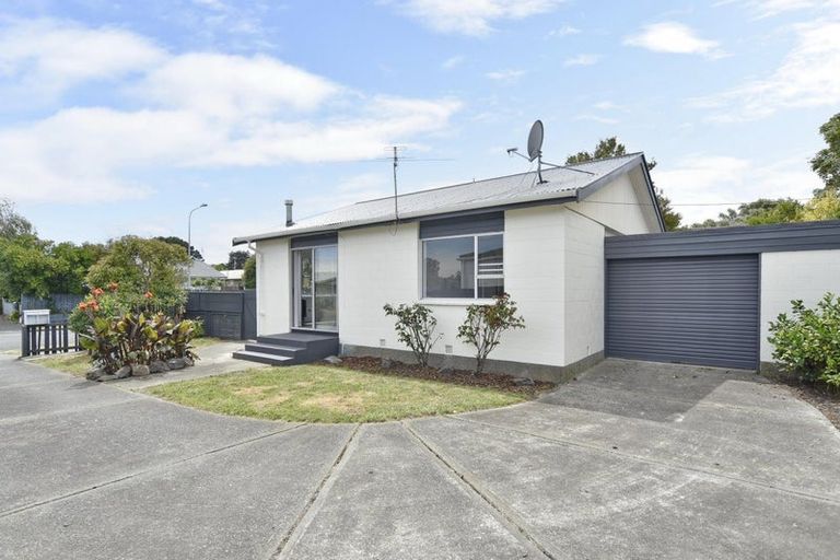 Photo of property in 1/16 Kawau Crescent, Bromley, Christchurch, 8062