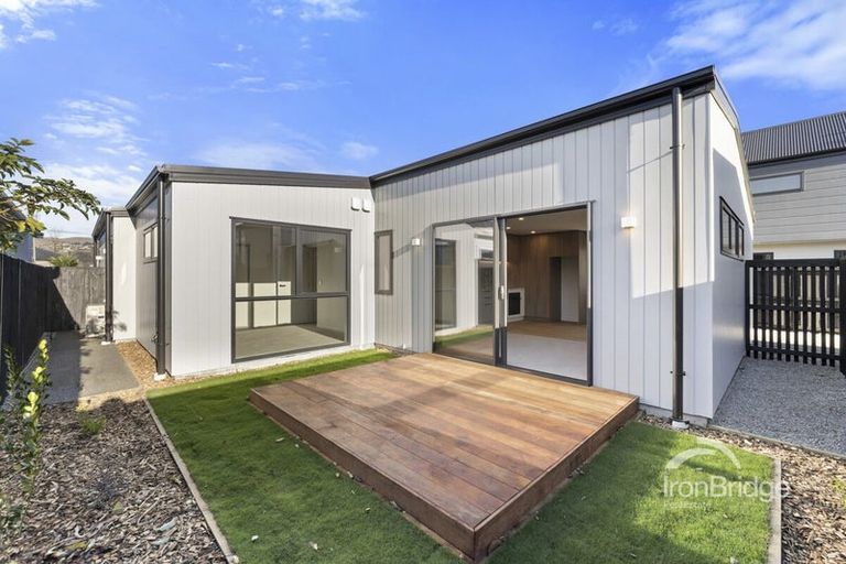 Photo of property in 2/35 Leitch Street, Somerfield, Christchurch, 8024
